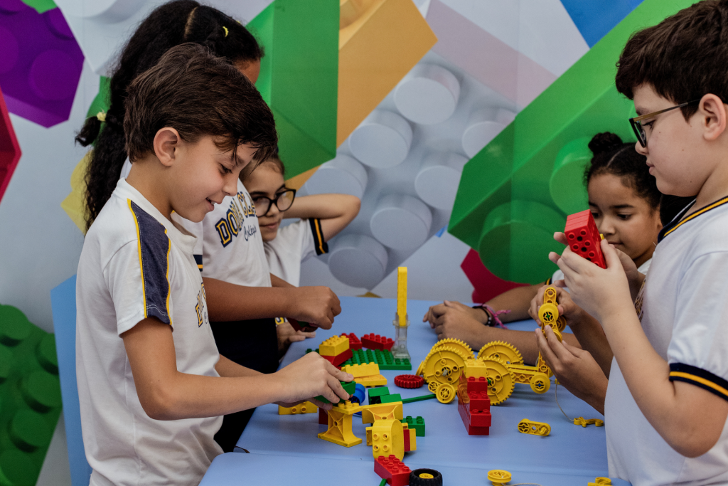 Blocos para desenvolver o raciocínio lógico infantil