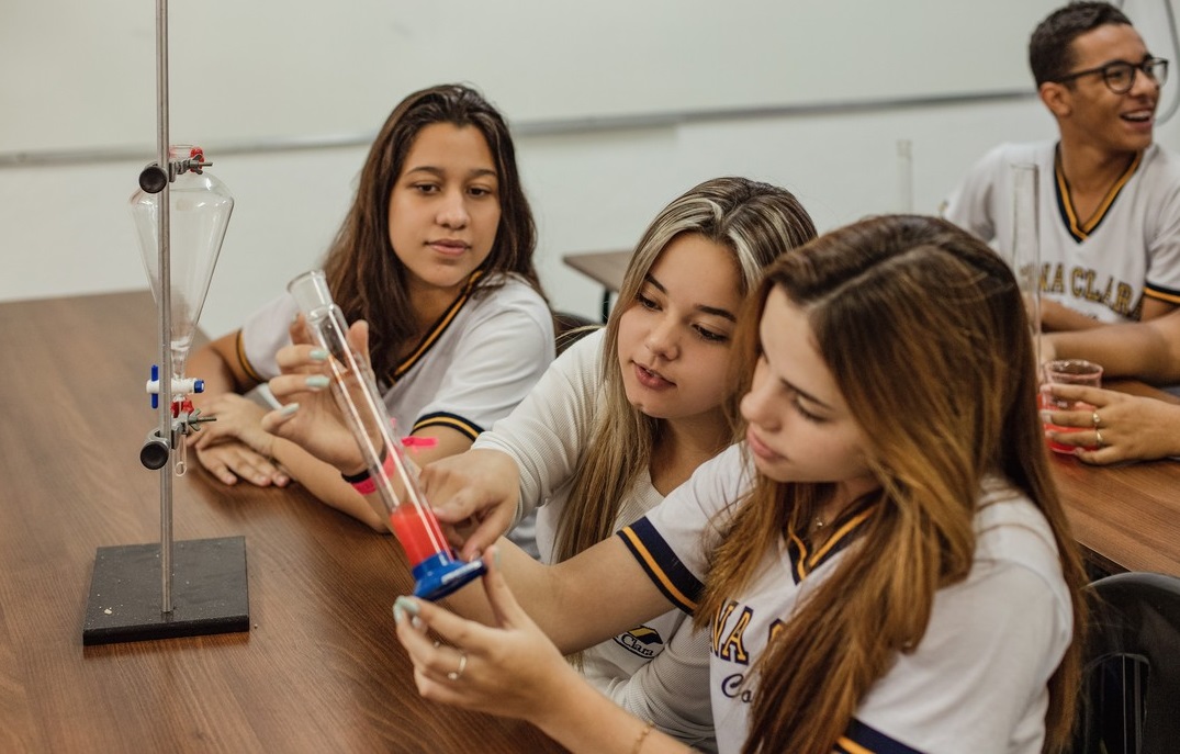 Atividade extracurriculares ajudam na escolha da profissão